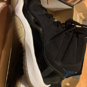 Retro Jordan 11 space jam